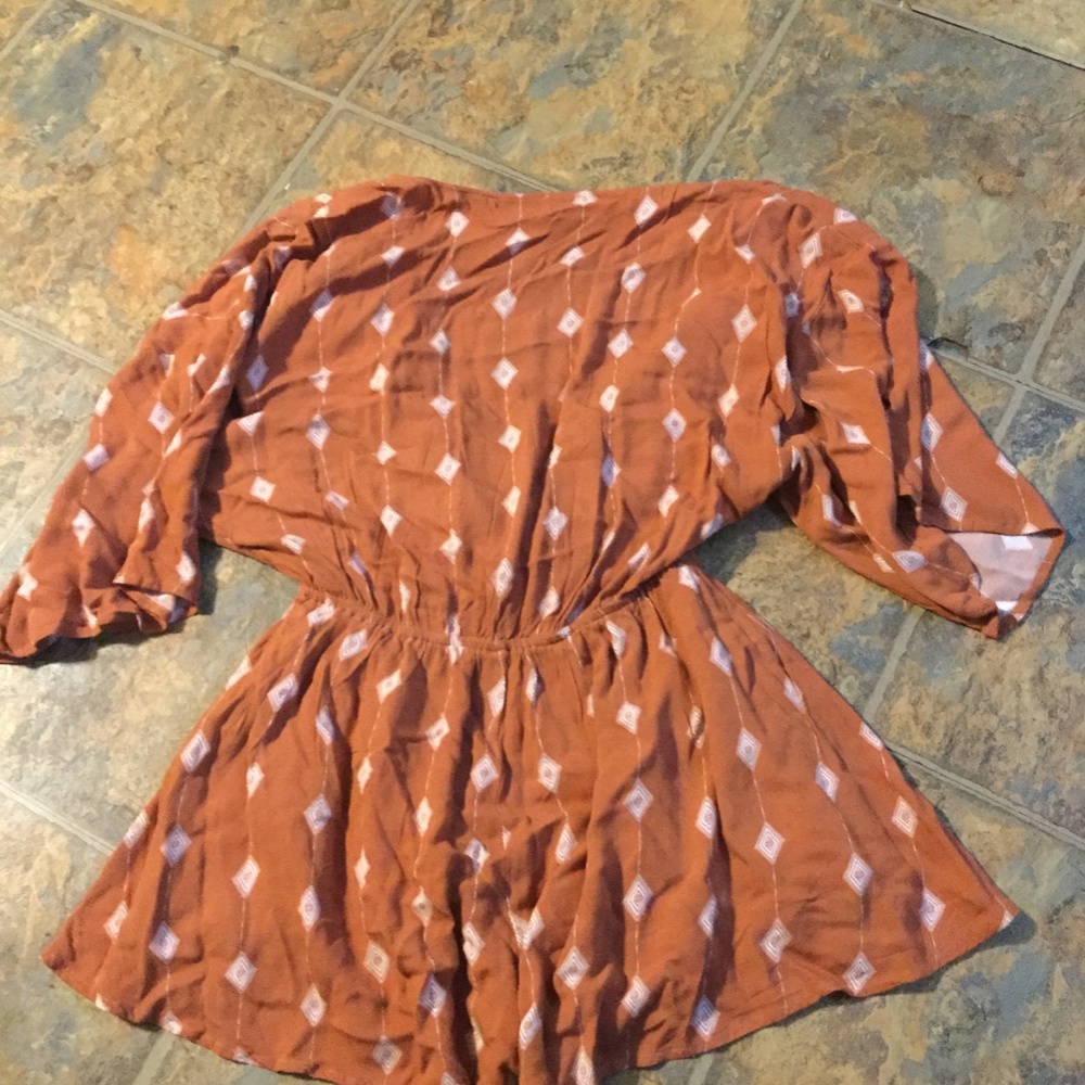 Romper - Picture 2 of 2